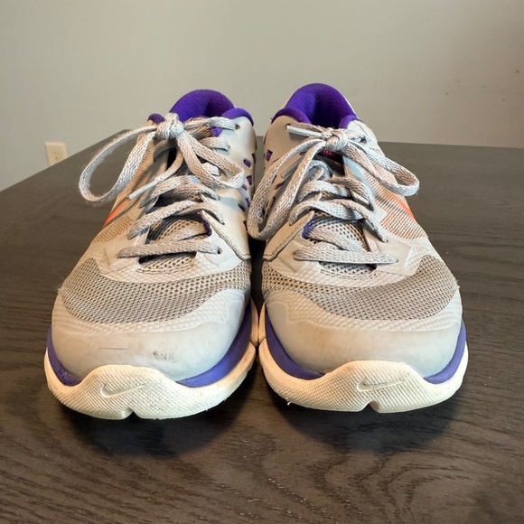 Nike Women's Flex Run 2015 Running Shoe Grey/Orange Size 6,5 - Picture 2 of 8